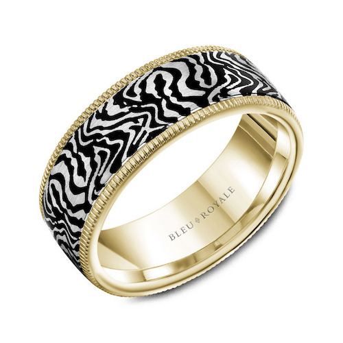 Men's wedding band from Razny Jewelers in Chicago